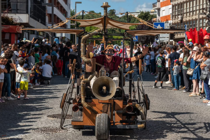 Boas Festas em Aveiro com concertos, espetáculos, novo circo, videomapping, pista de gelo e Oficina do Pai Natal