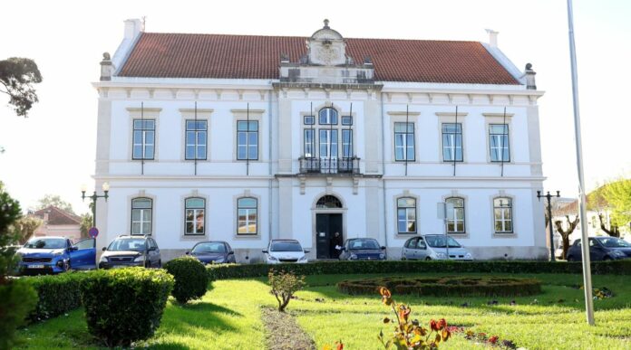 Executivo Mealhadense mantém redução de Impostos para benefício das famílias e empresas