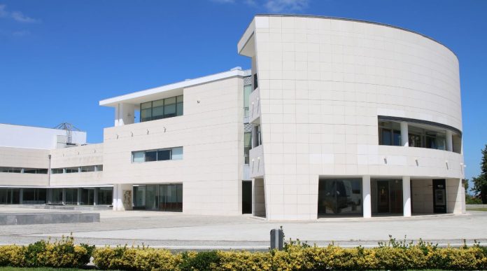 OLIVEIRA DO BAIRRO ABDICA DE RECEITA DE IRS E MANTÉM IMI NO MÍNIMO LEGAL OLIVEIRA DO BAIRRO ABDICA DE RECEITA DE IRS E MANTÉM IMI NO MÍNIMO LEGAL